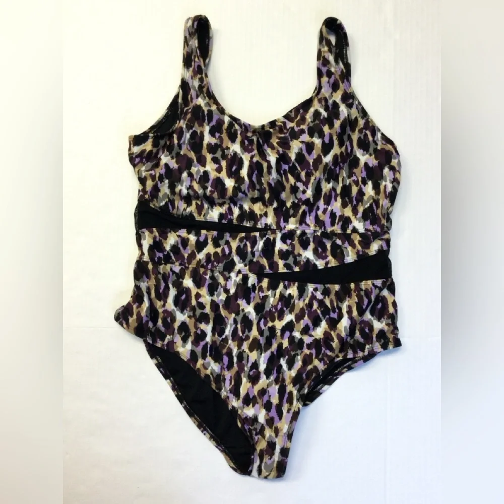 Catalina Leopard Print One-Piece‎ Swimsuit Sz XL 16/18 Nylon Spandex preowned.